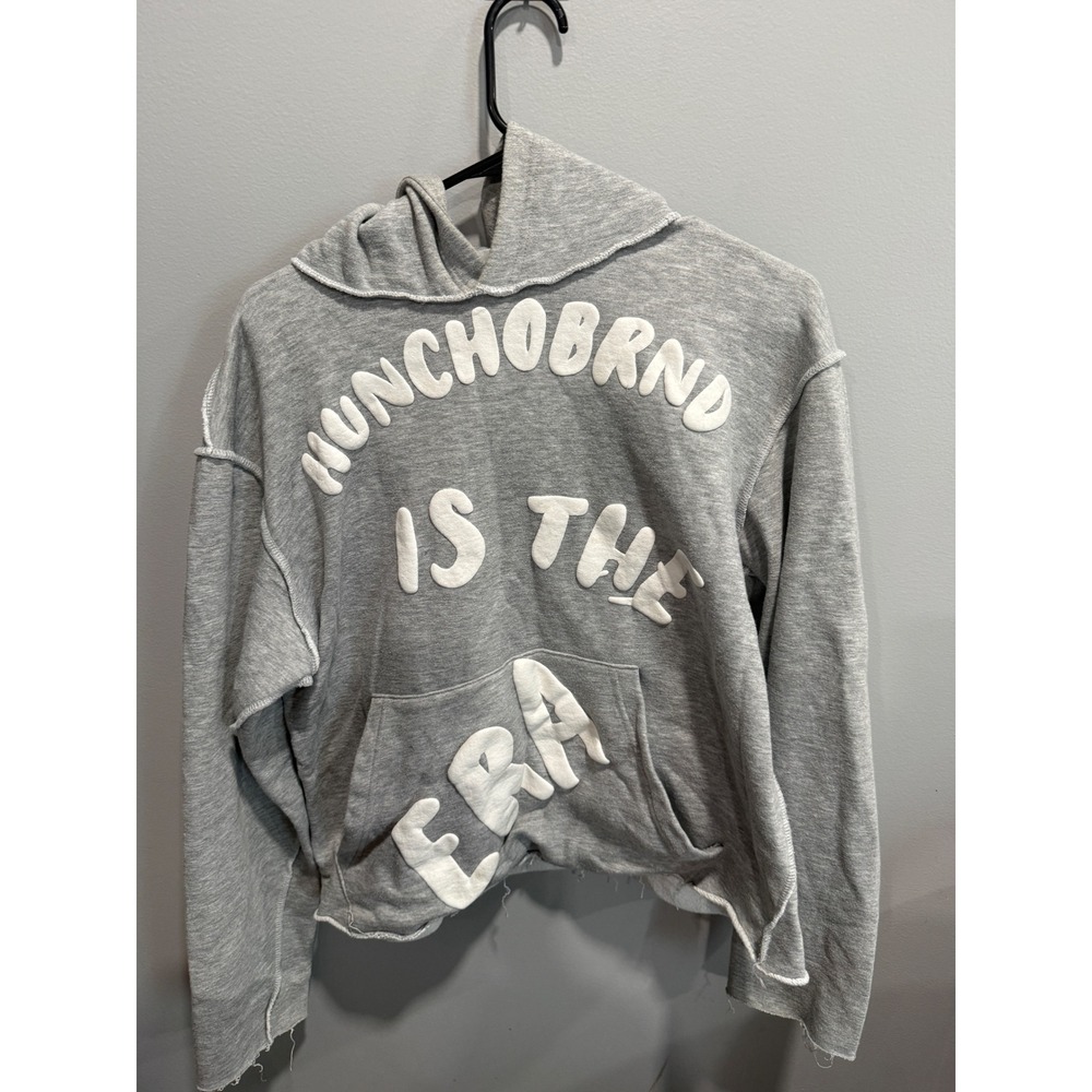 Huncho Brnd Is The Era Gray Cropped Hoodie Puff Print Streetwear Raw Hem Medium